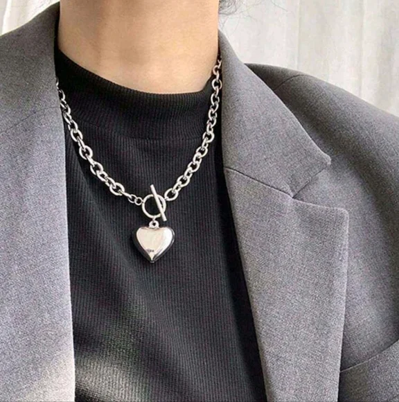 New Heart Pendant Choker Necklace - Picture 2 of 5